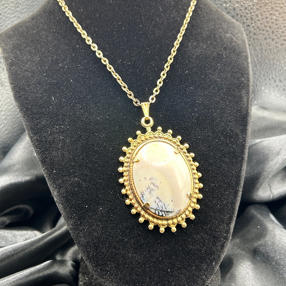 Vintage White Moss Agate Pendant Necklace